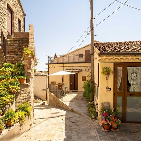 Il Paesaggio Lunare Aliano Exterior photo