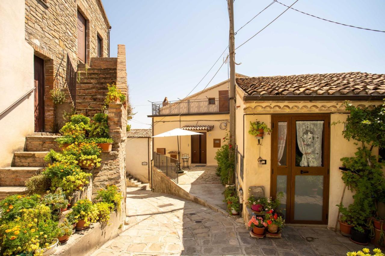 Il Paesaggio Lunare Aliano Exterior photo
