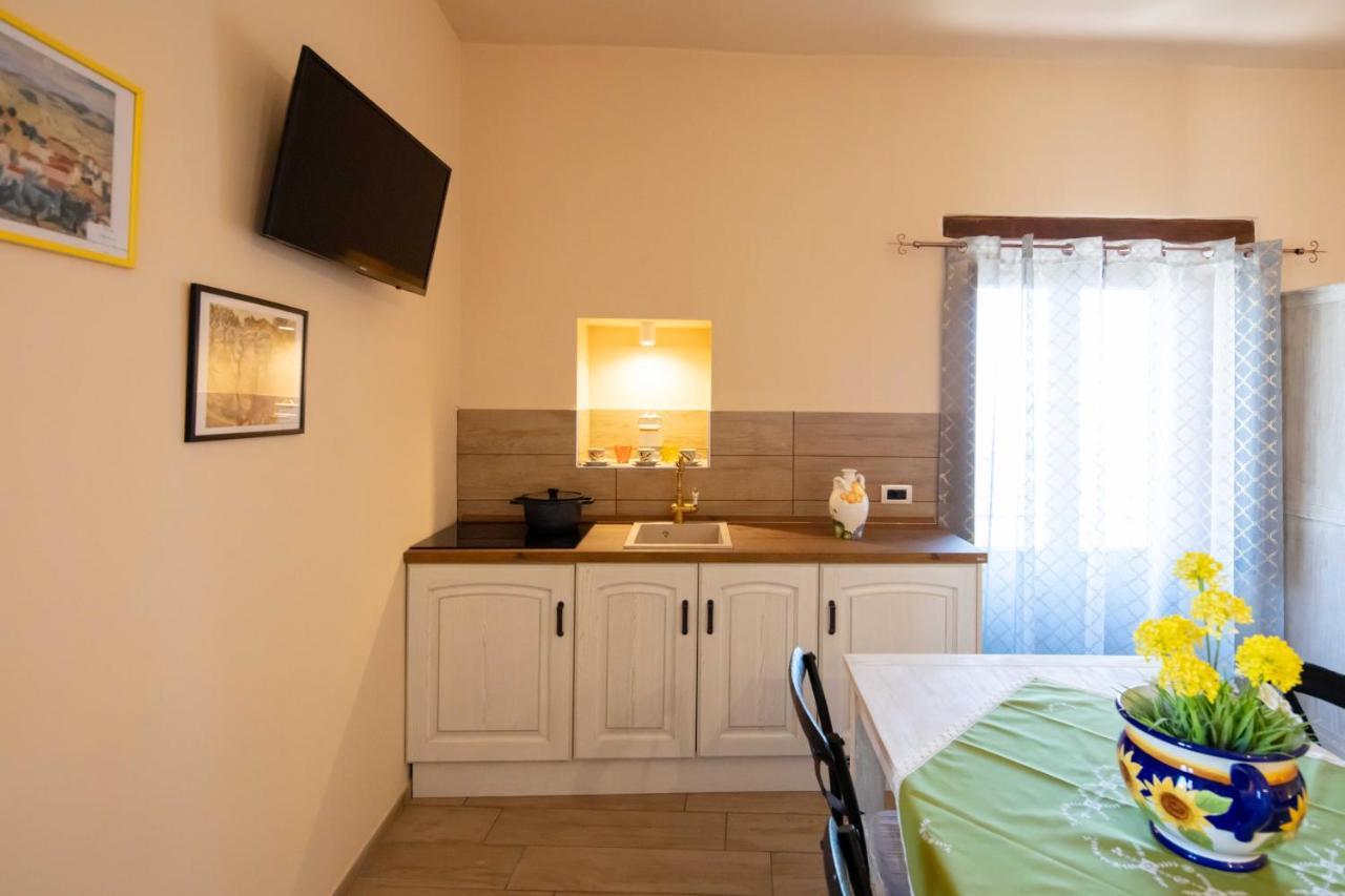 Il Paesaggio Lunare Aliano Exterior photo